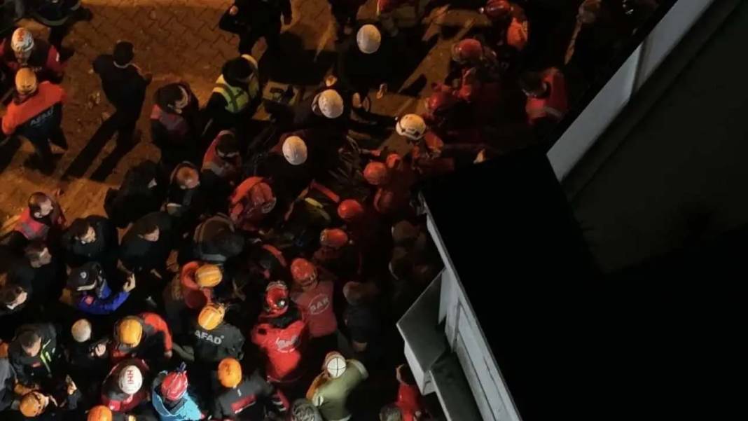 Gebze’de Çöken Binadan Kahreden Haber! 3